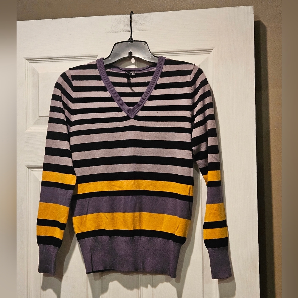 VIP SWEATER